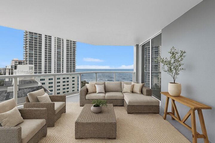Property Photo:  6301 Collins Ave 1508  FL 33141 