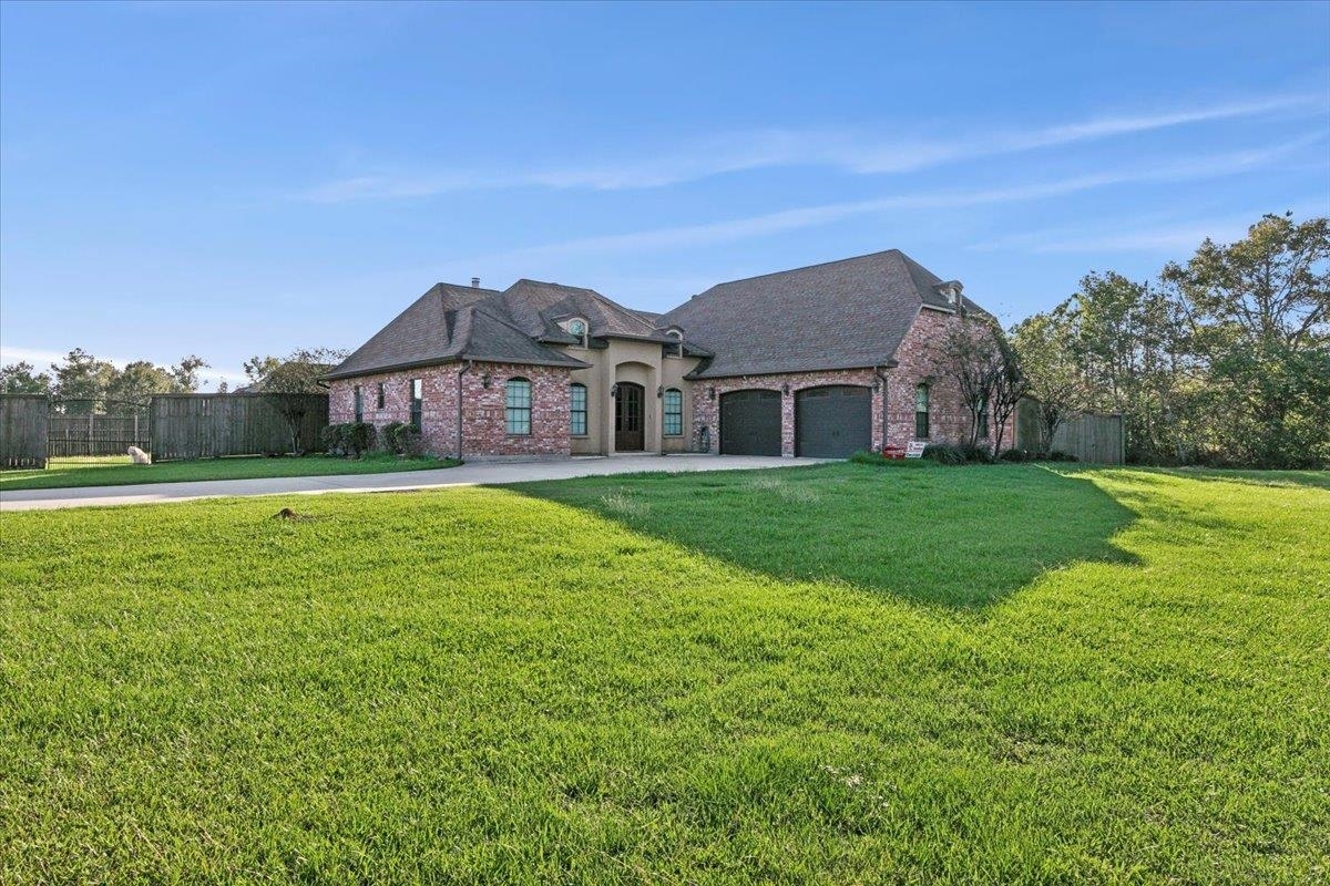 Property Photo:  8425 Thomas Rd.  TX 77630 