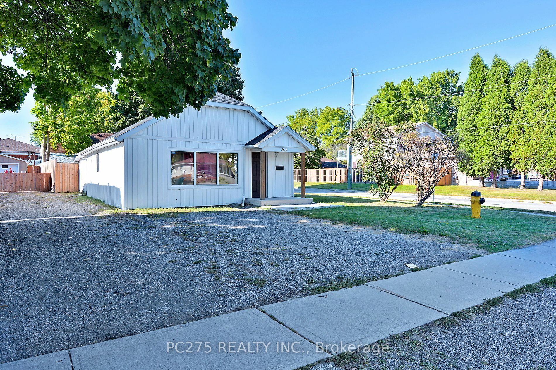 Property Photo:  263 Forest St  ON N7L 2B1 