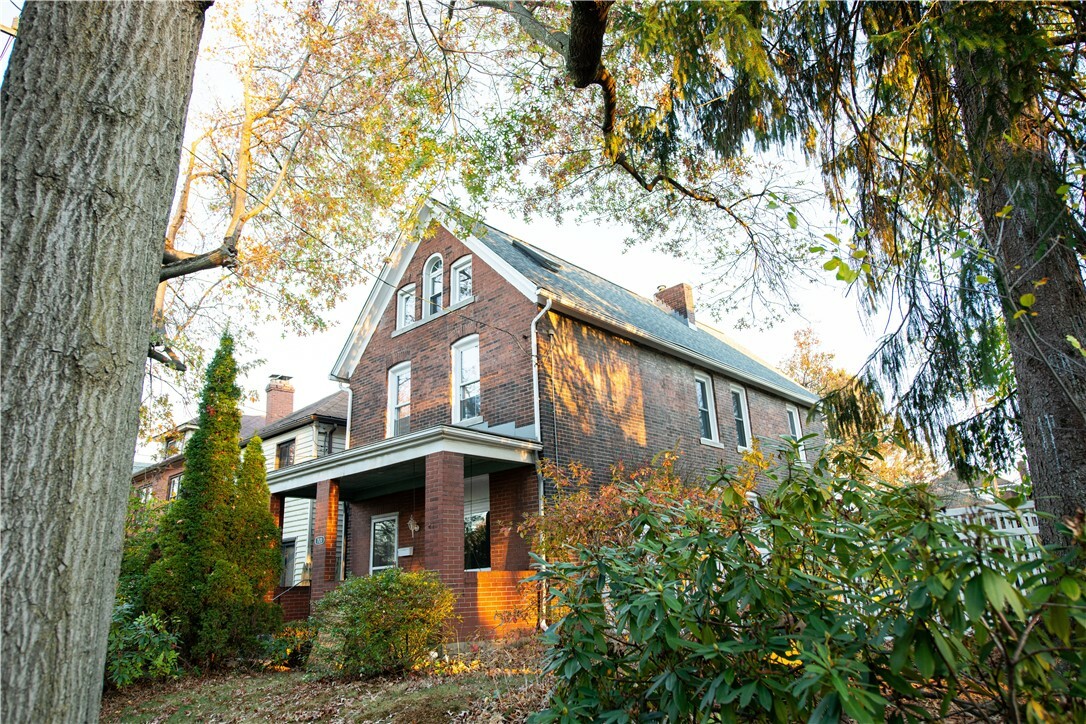 Property Photo:  7120 Whipple St  PA 15218 