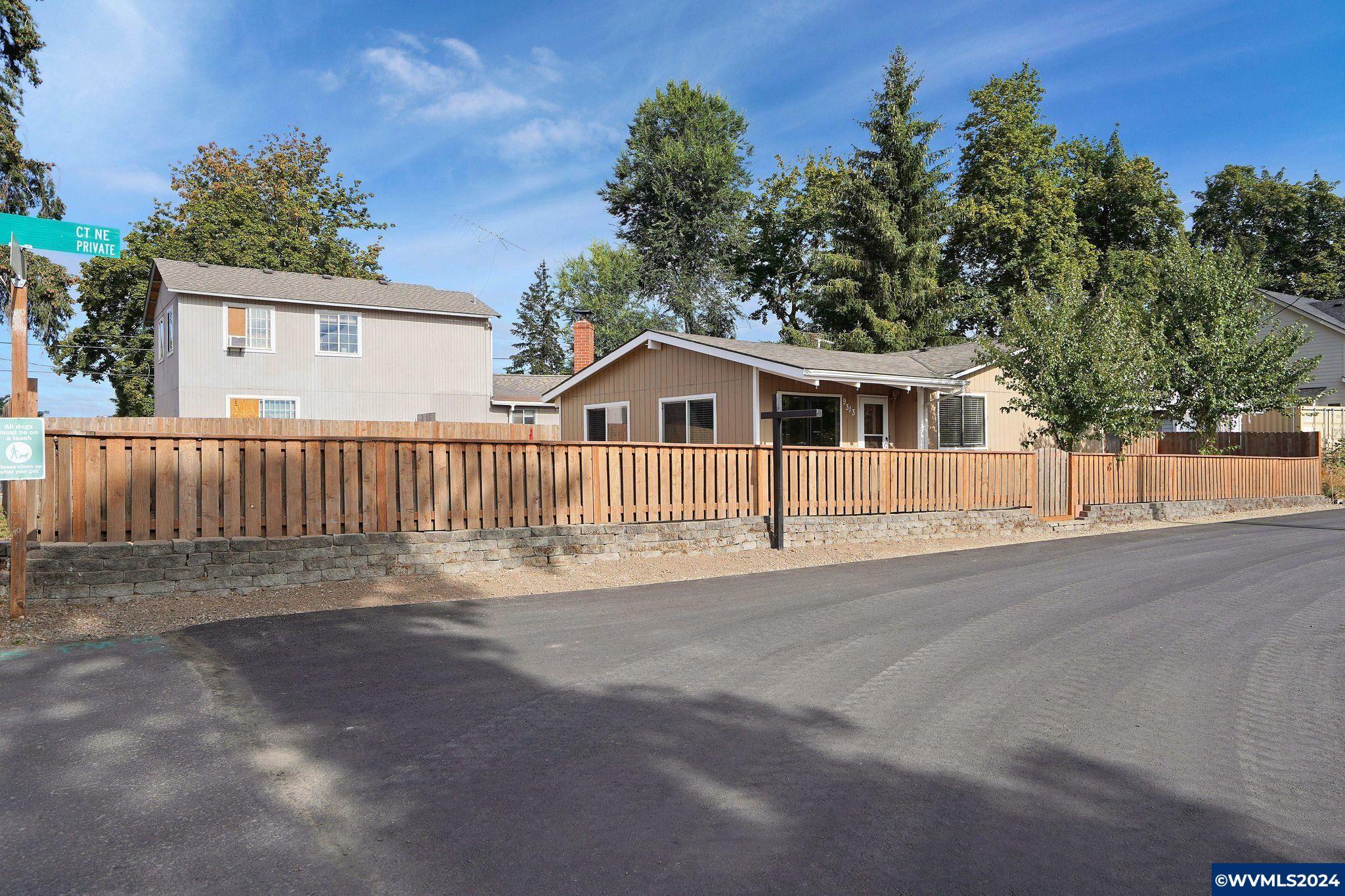 Property Photo: 9313 Glory Ct NE OR 97305