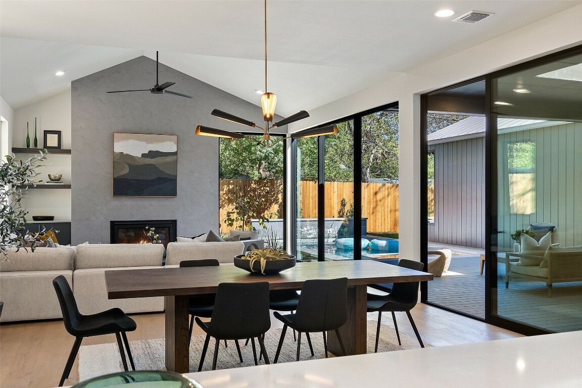 Property Photo: 2606 Cavileer Avenue TX 78757