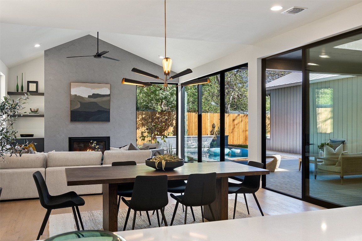 Property Photo: 2606 Cavileer Avenue TX 78757