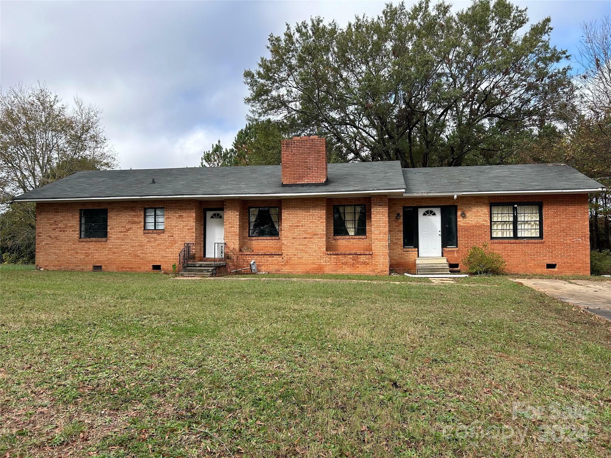 Property Photo:  2307 Elizabeth Avenue  NC 28150 