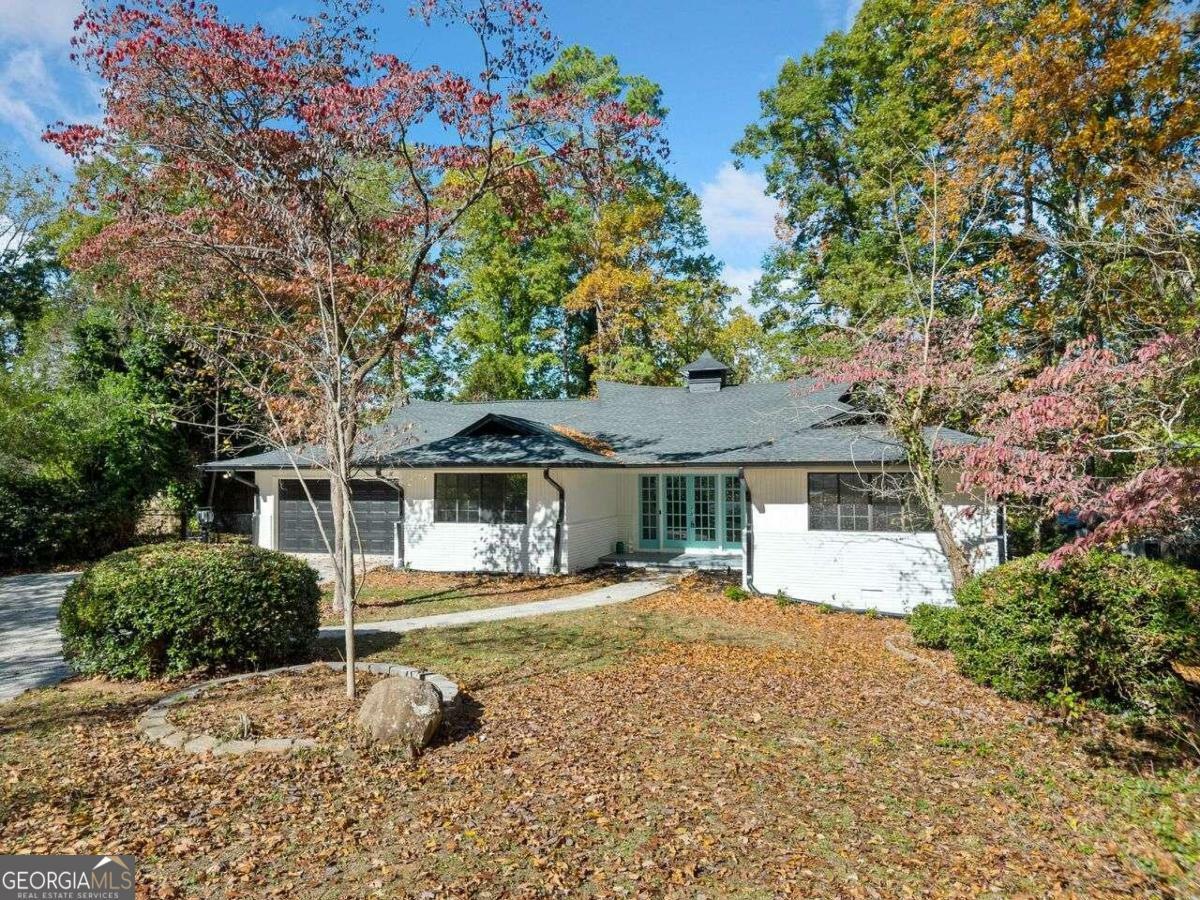 Property Photo:  513 Duke Drive  GA 30066 