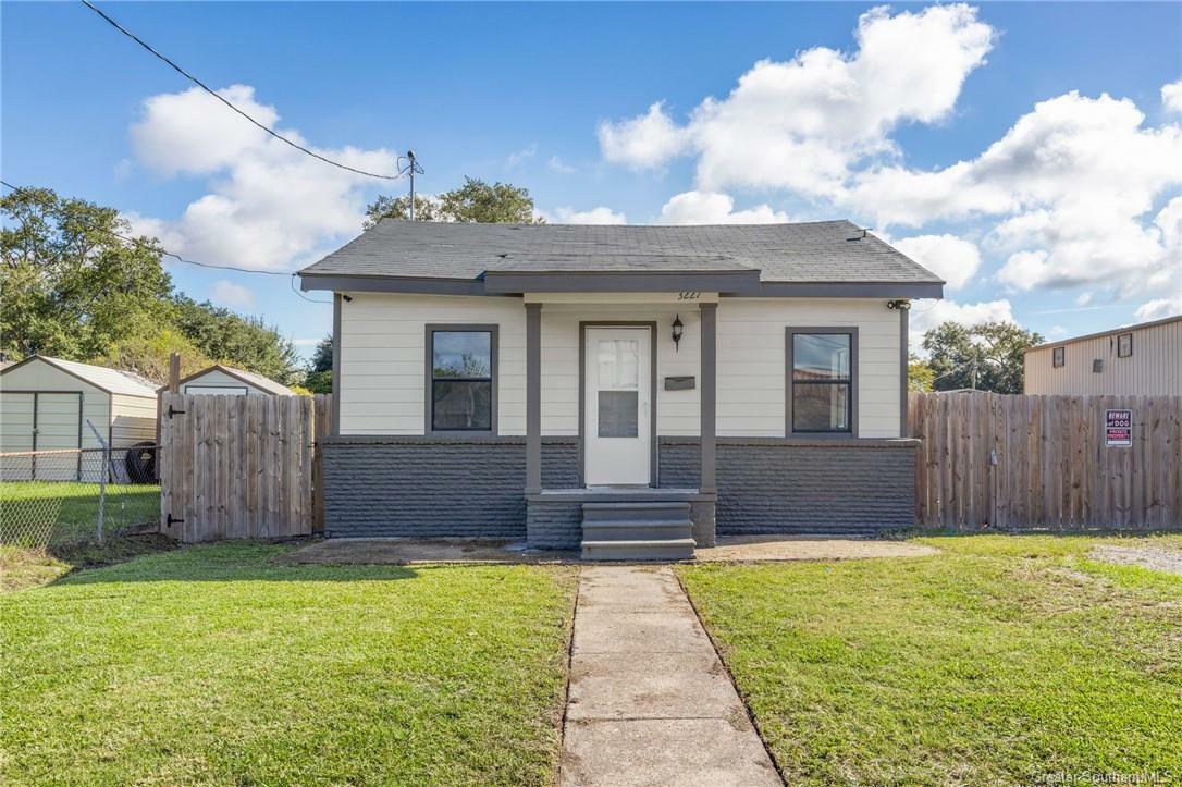 Property Photo:  3227 Aster Street  LA 70601 