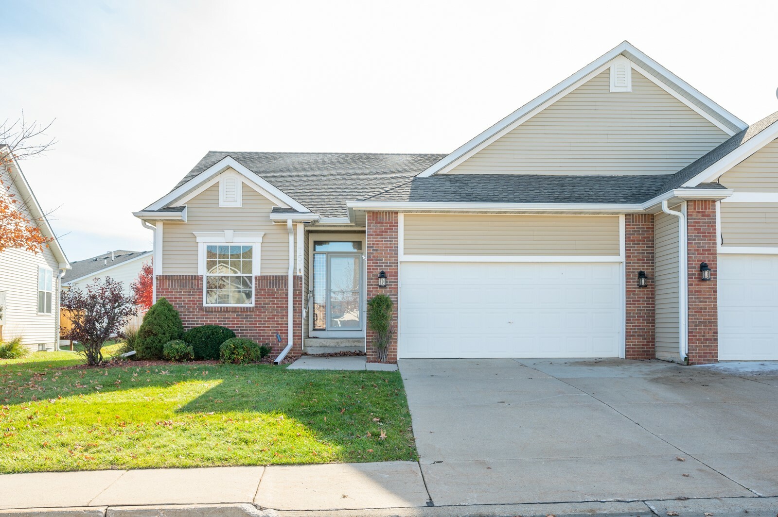 756 SE Waterview Circle  Waukee IA 50263 photo