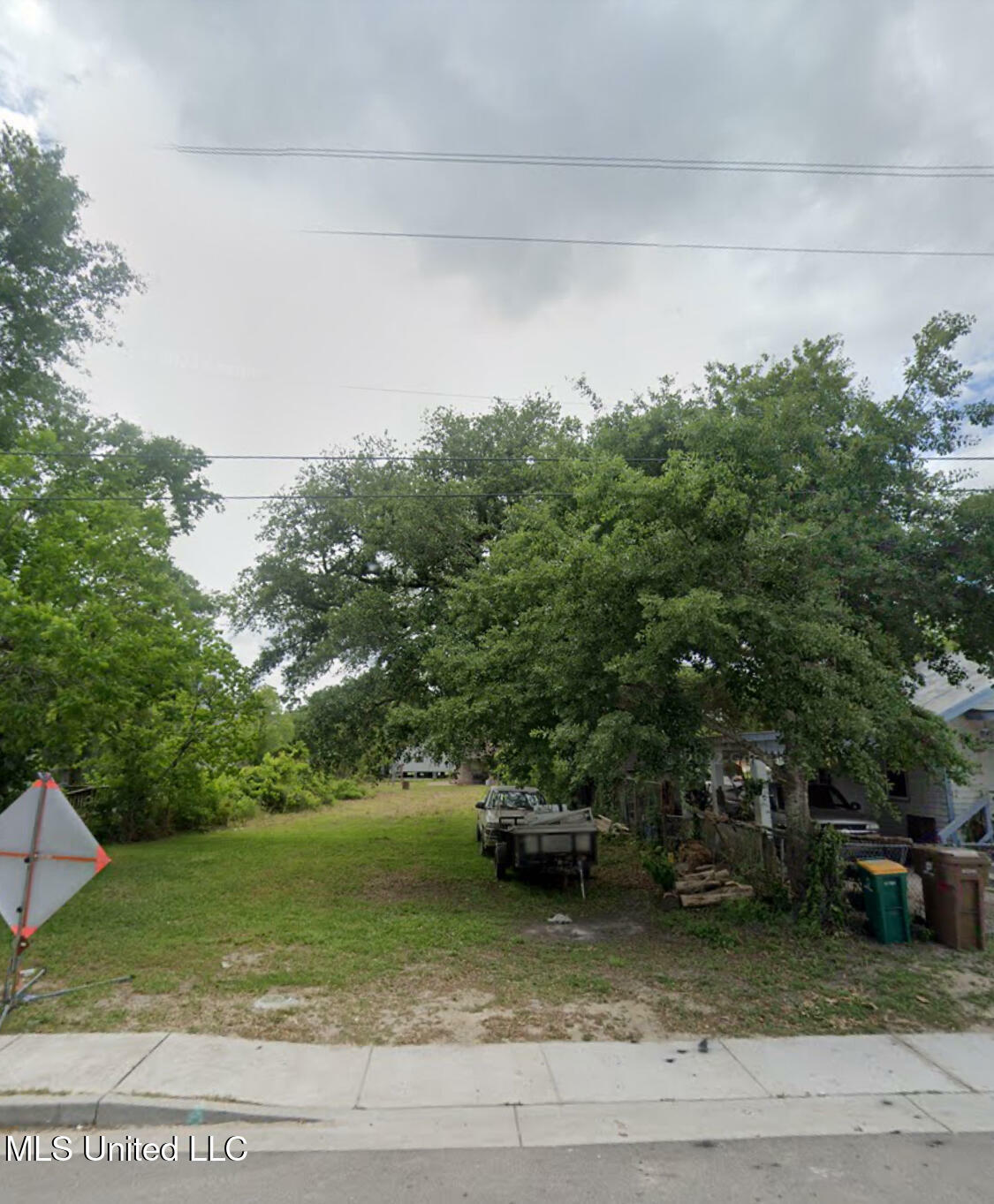 Property Photo:  243 Keller Avenue  MS 39530 