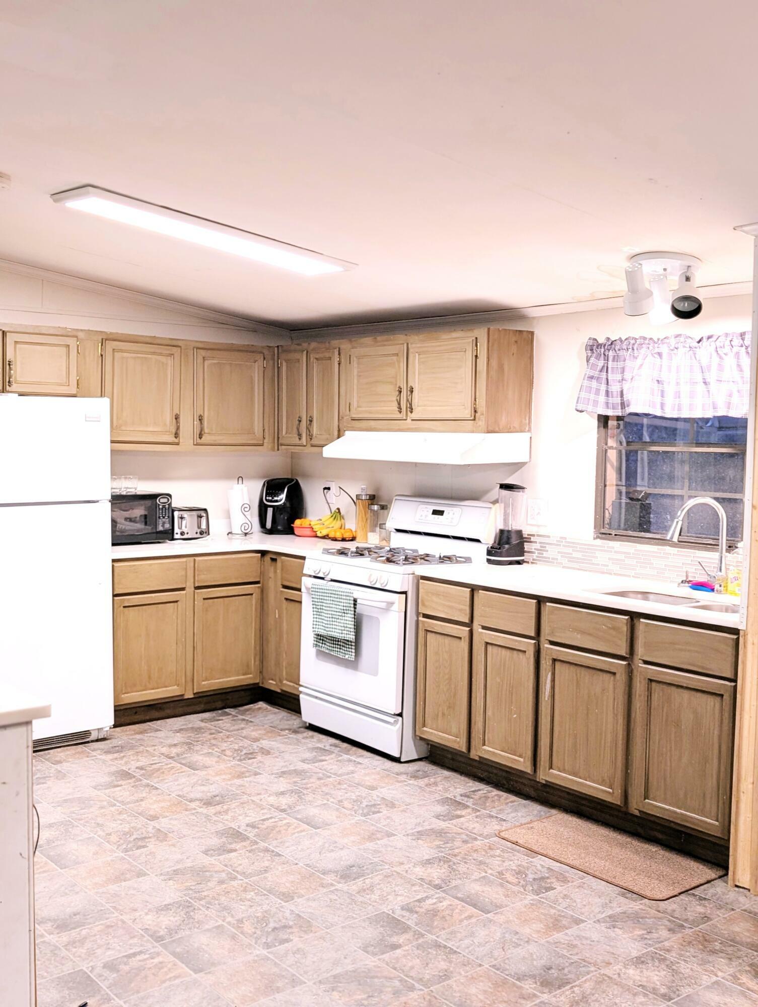 Property Photo:  13045 S Elm Avenue  MI 49343 