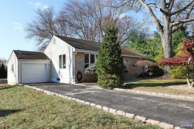 Property Photo:  53 Princeton Terrace  NJ 07436 