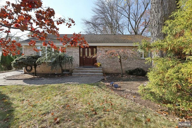 53 Princeton Terrace  Oakland NJ 07436 photo