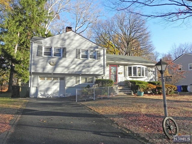 778 Wynetta Place  Paramus NJ 07652 photo