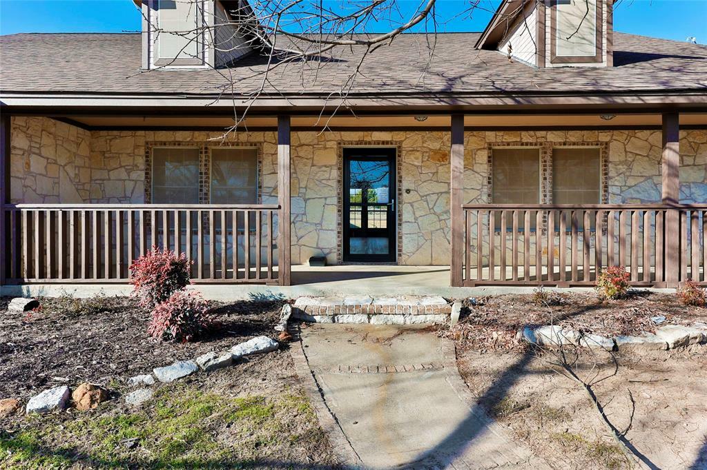 Property Photo: 1723 McClendon Road TX 76088