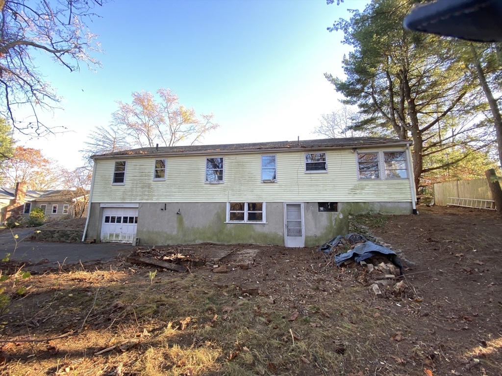 Property Photo:  5 Hickory Road  MA 01760 