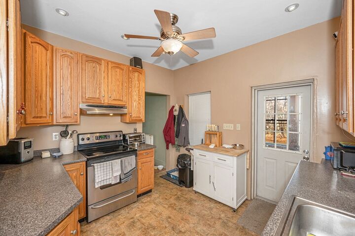 Property Photo:  7 East Dracut  MA 01844 
