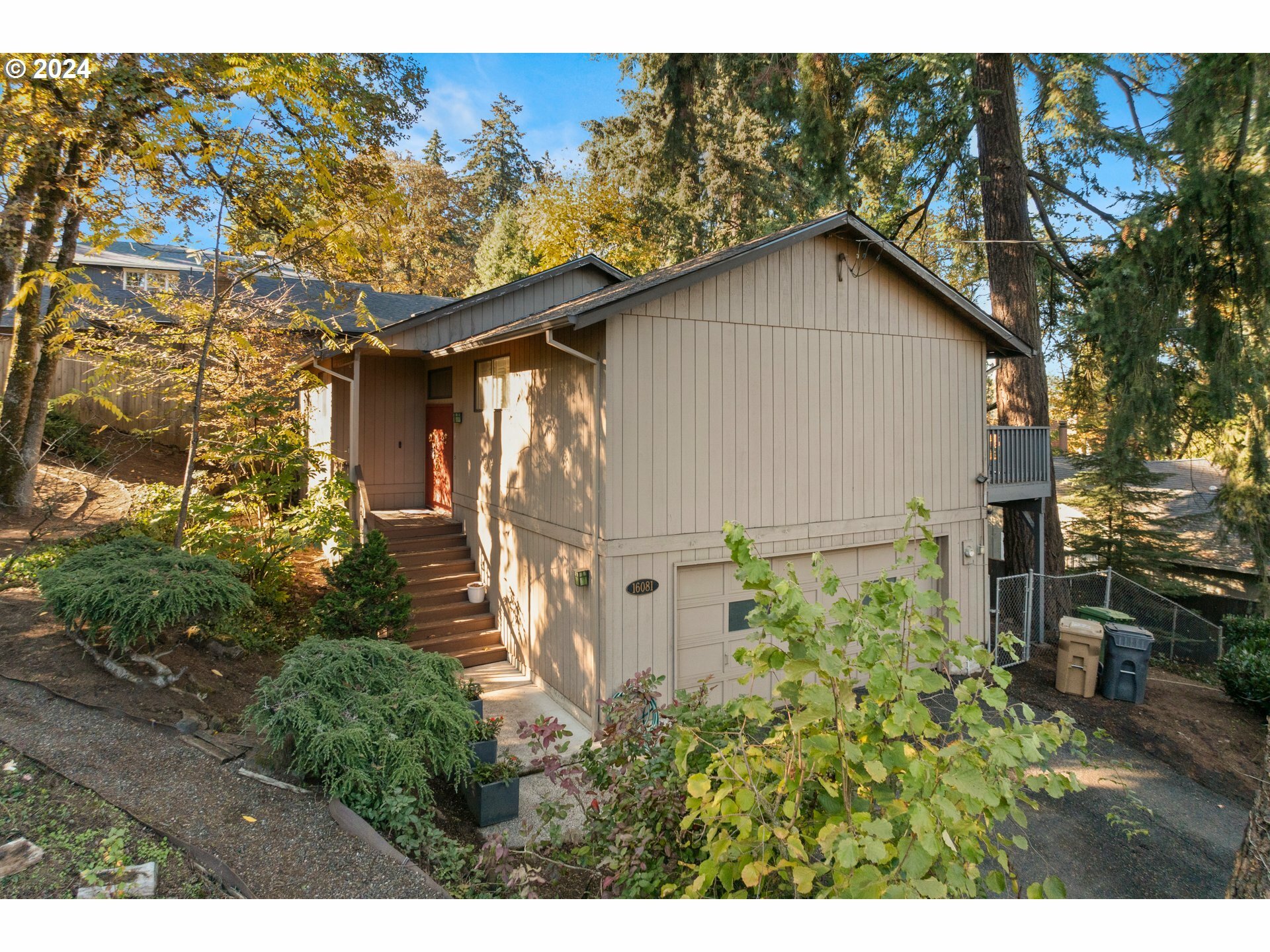 16081 Pearcy St  Lake Oswego OR 97034 photo