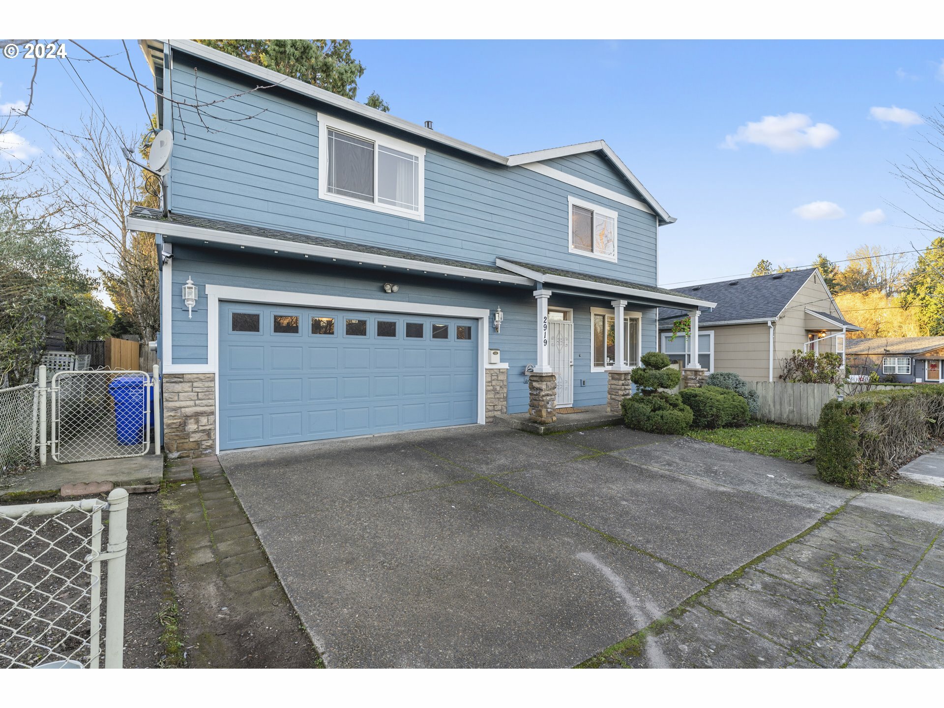 Property Photo:  2919 SE 80th Ave  OR 97206 