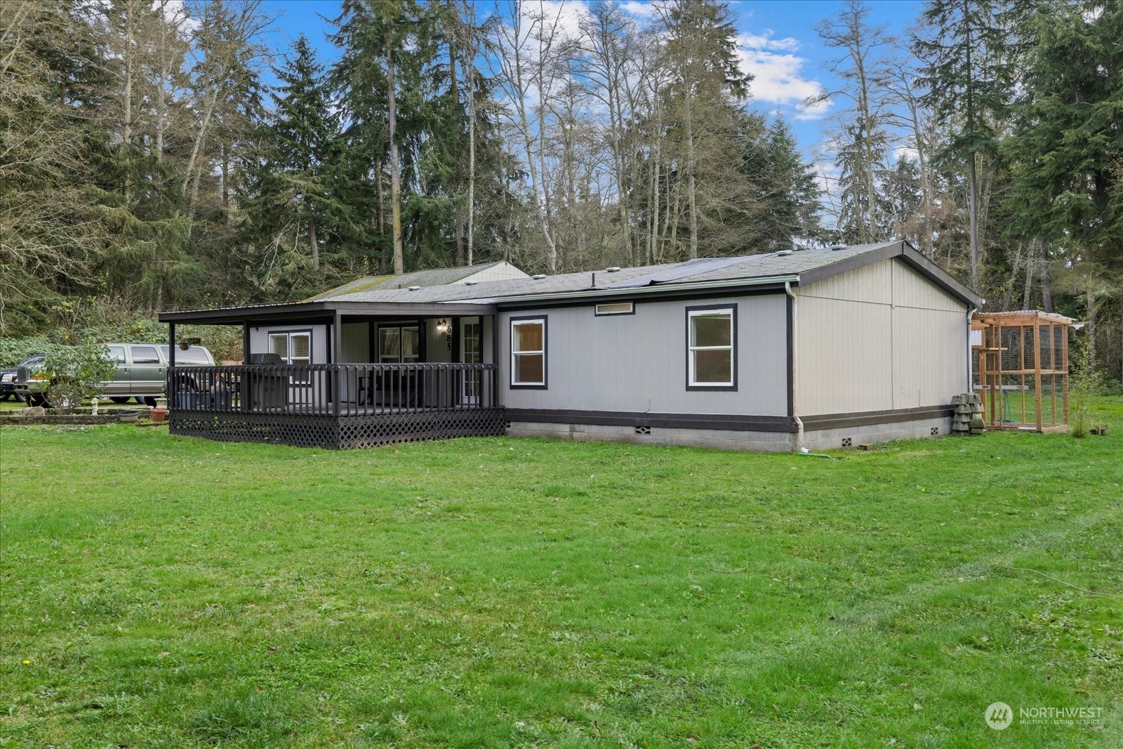 Property Photo:  685 Tidewater Road  WA 98277 