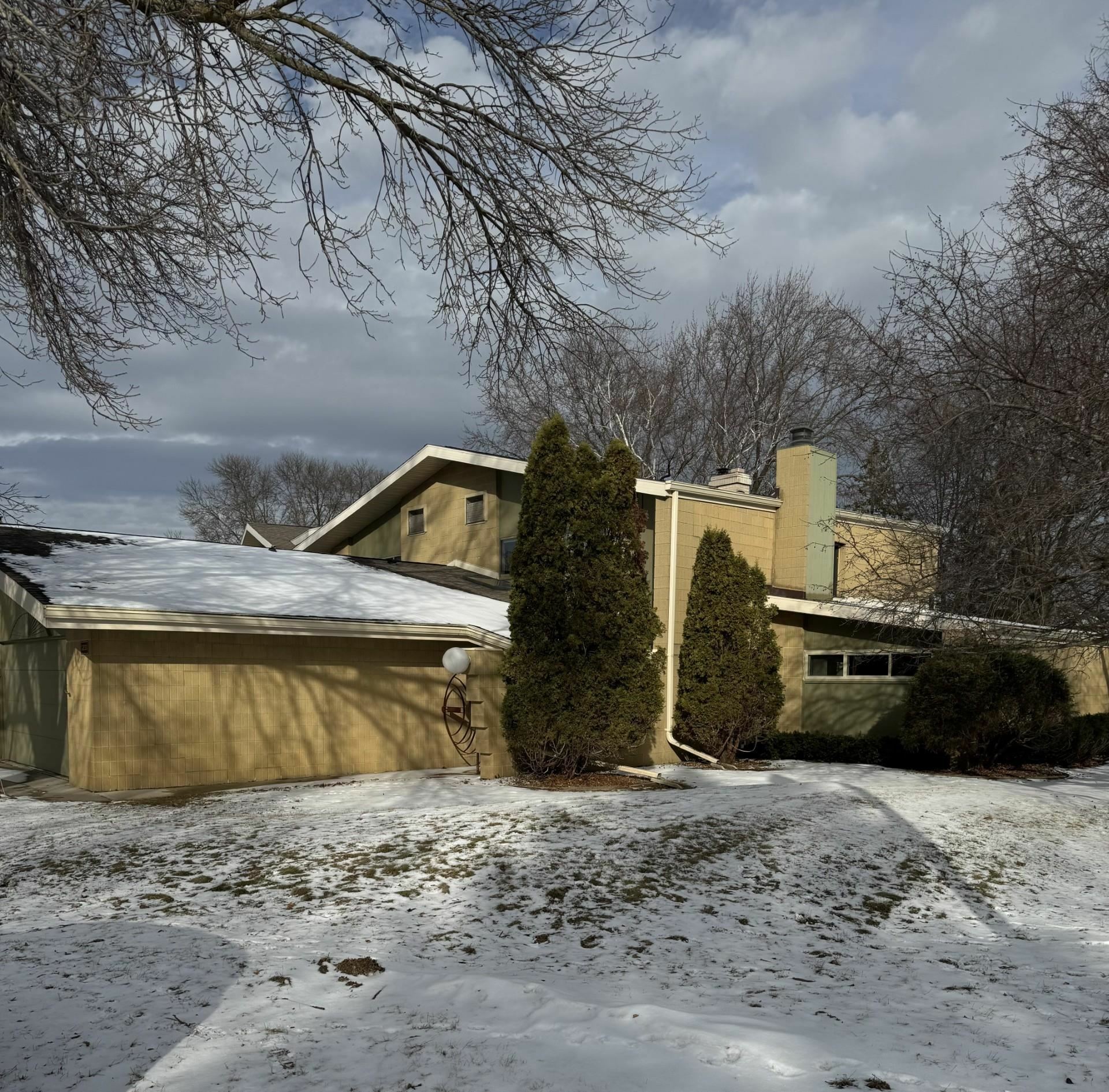 Property Photo:  1233 W Nicolet Cercle  WI 54914-0000 