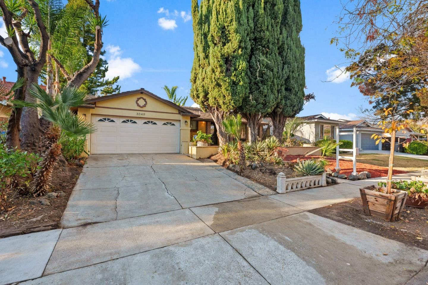 Property Photo:  3049 Chippenham Drive  CA 95132 