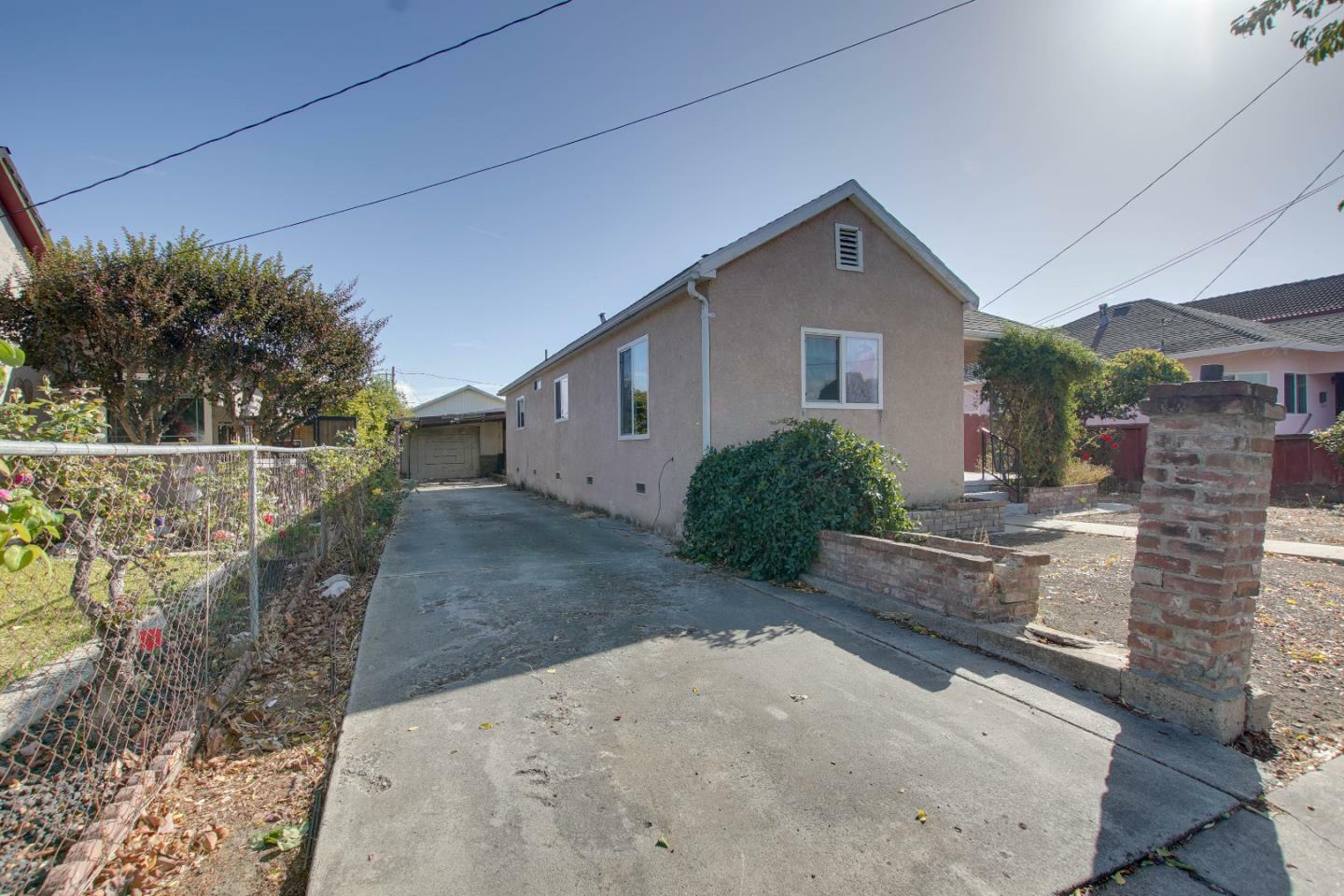 Property Photo:  69 Sally Street  CA 95023 