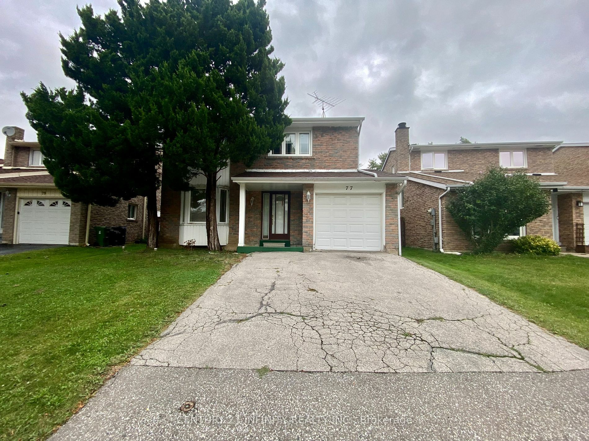 Photo de la propriété:  77 Ambercroft Blvd  ON M1W 2Z6 