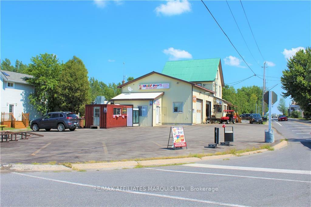 Photo de la propriété: 15579 County Road 18 Road ON K0C 1R0