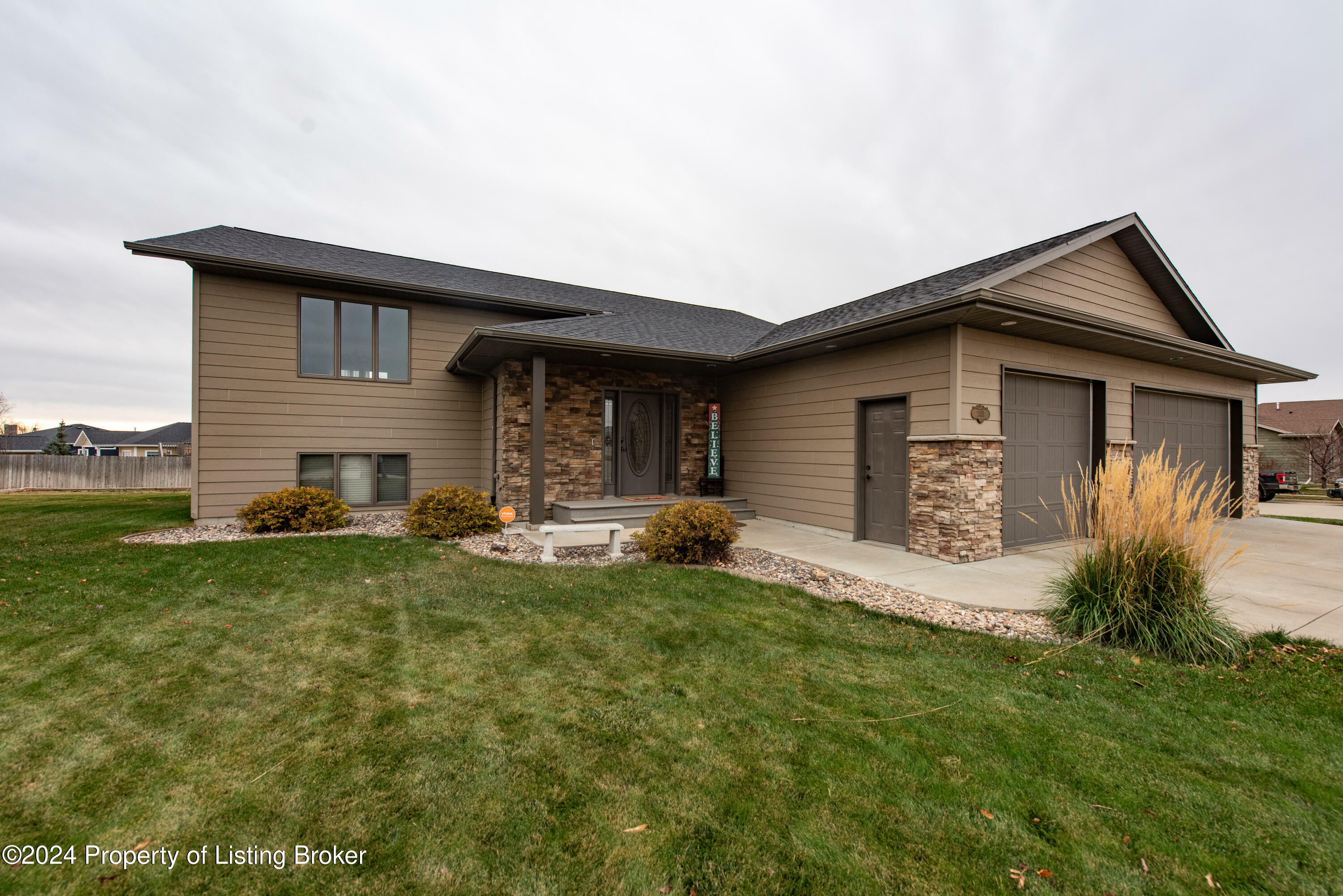 Property Photo:  2433 4th Street W  ND 58601 