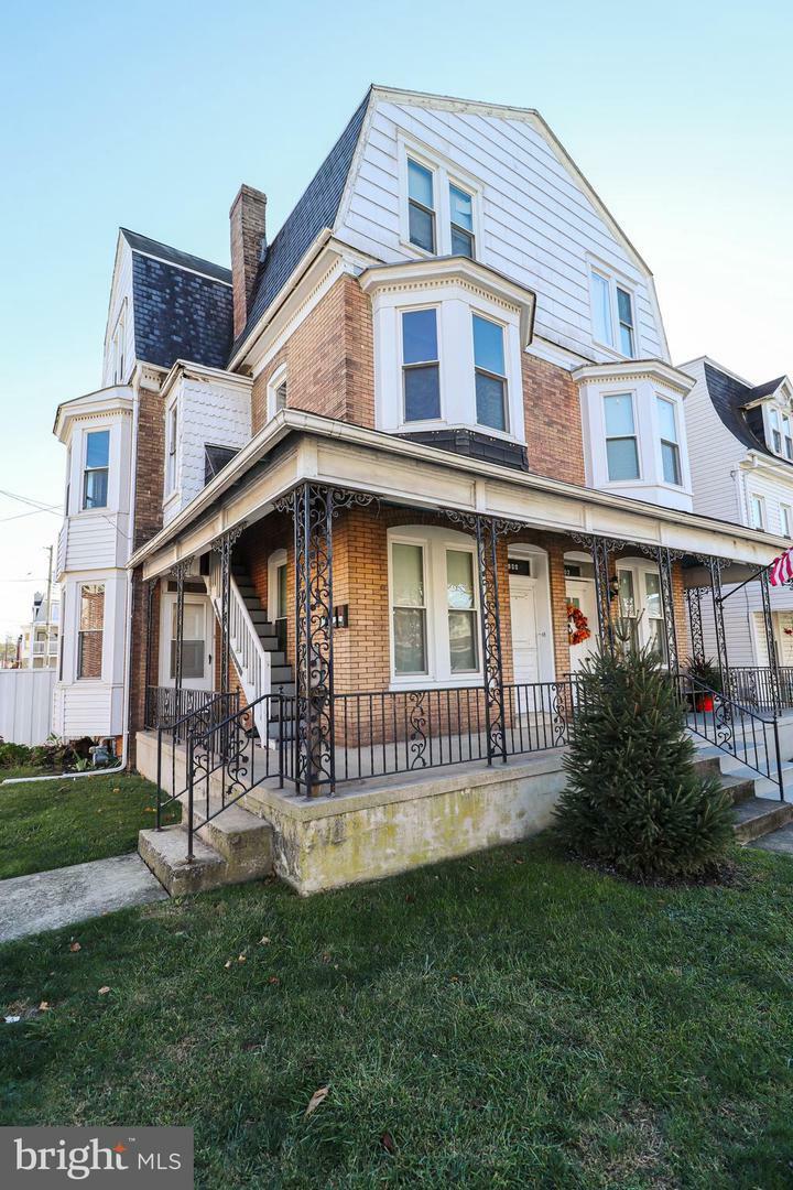 Property Photo:  900 W King Street  PA 17403 