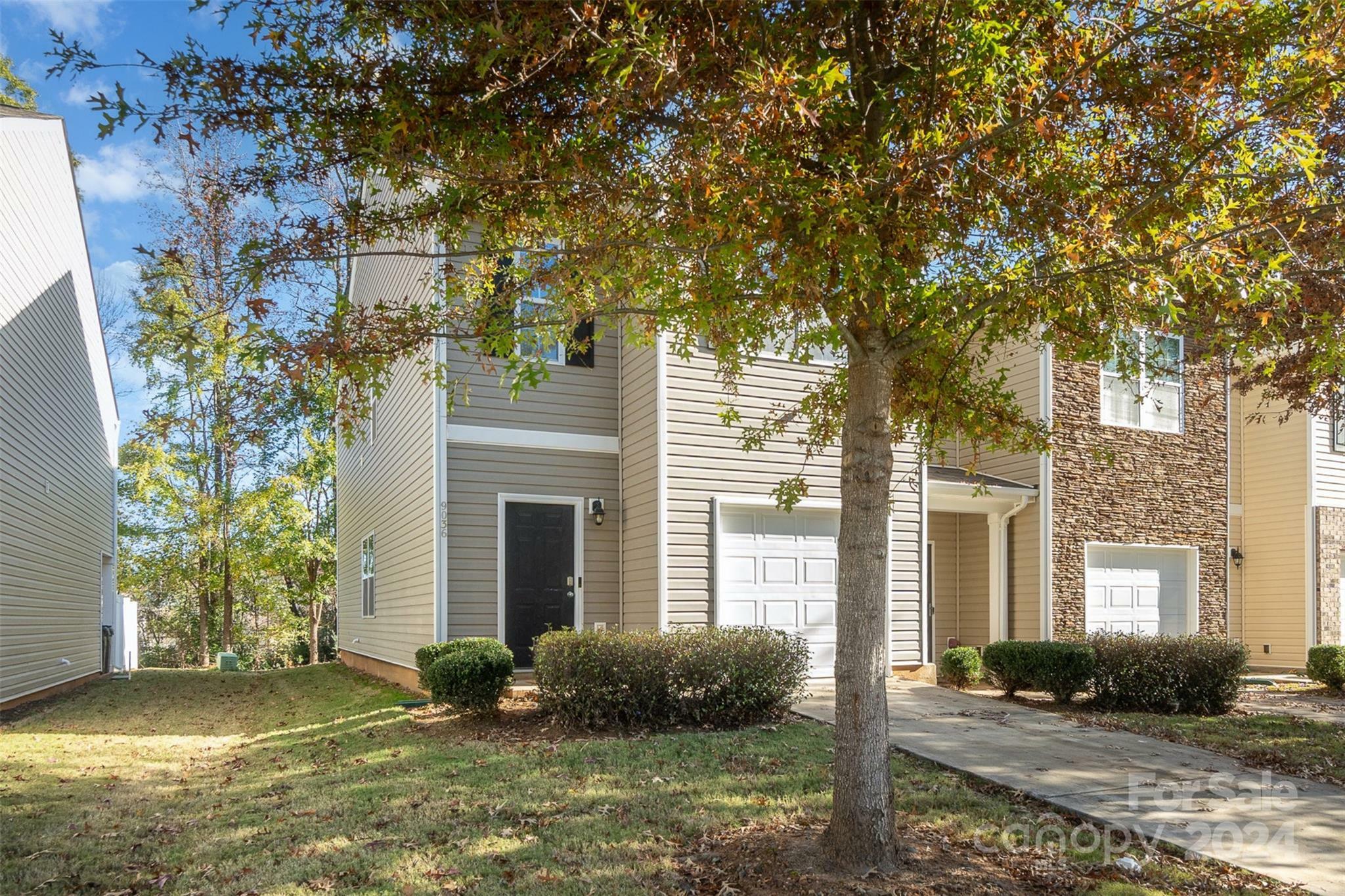 Property Photo:  9036 Bradstreet Commons Way  NC 28215 