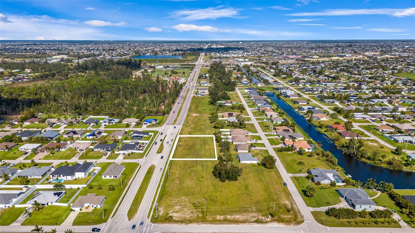 Property Photo:  1213 Chiquita Boulevard S  FL 33991 