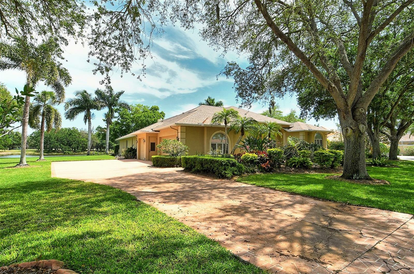 Property Photo:  6423 Jackie Lynn Court  FL 34241 