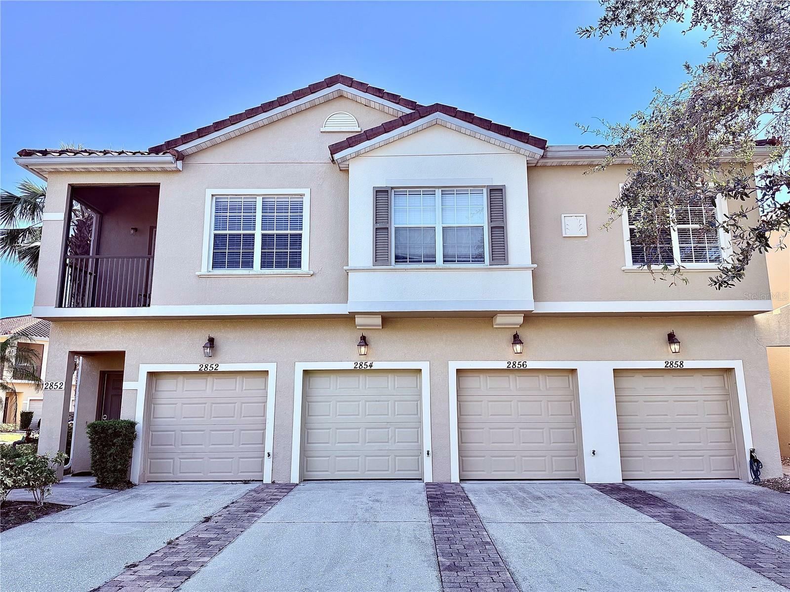 Property Photo:  2856 Oakwater Drive 2856  FL 34747 