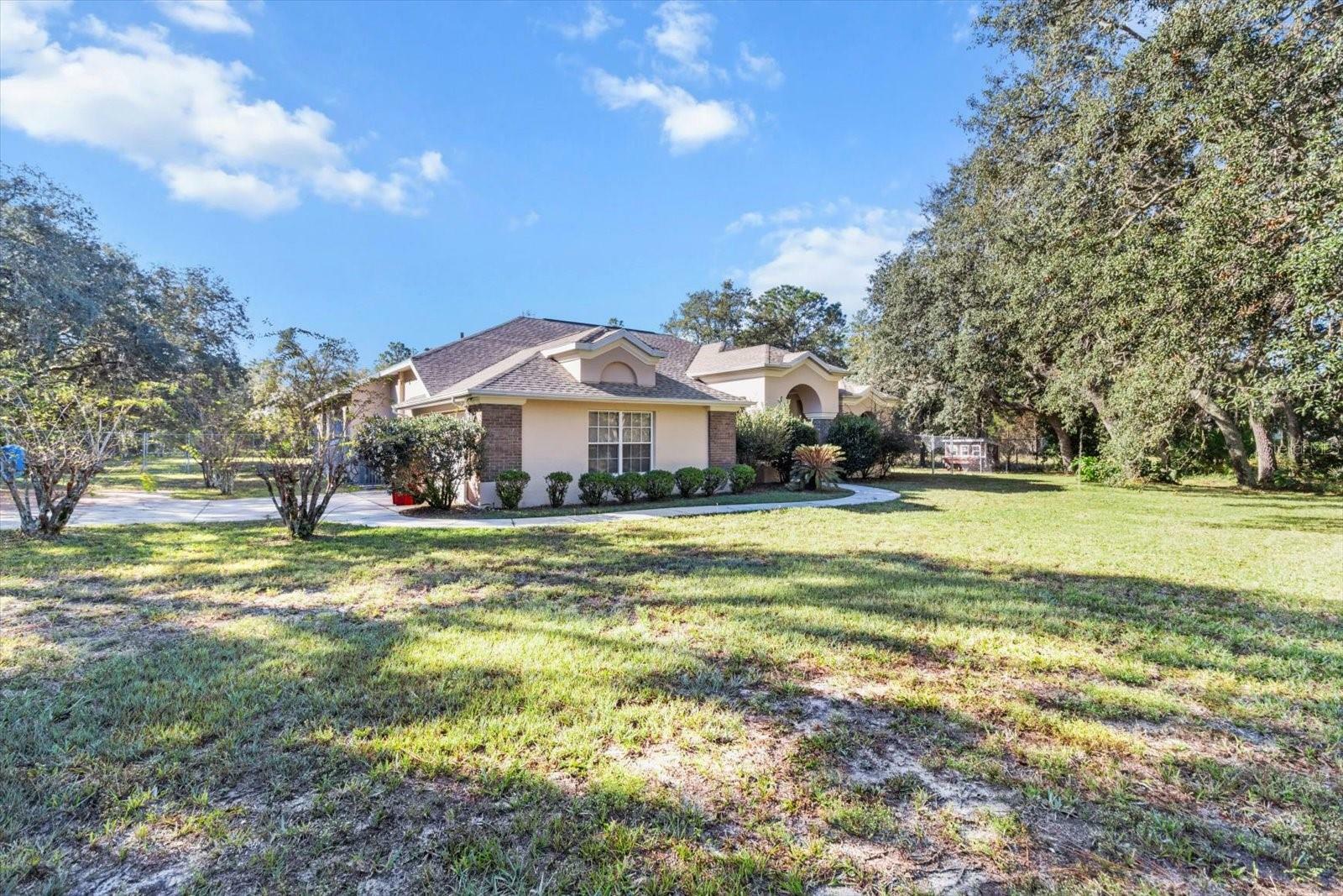 Property Photo:  6958 W Green Acres Street  FL 34446 