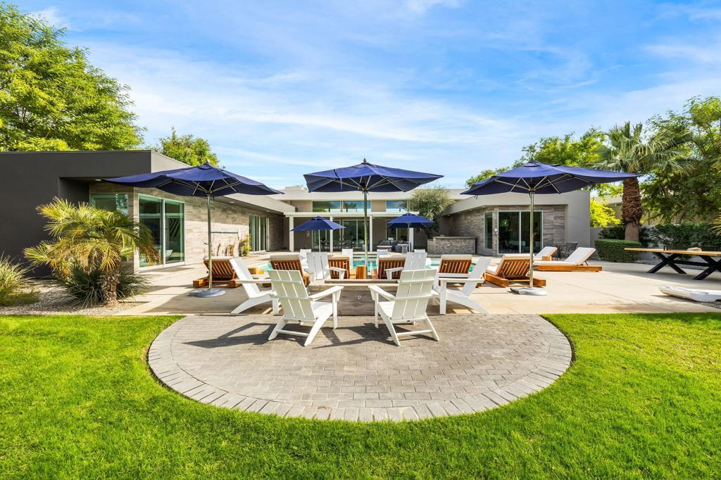 Property Photo:  51125 Evangeline Way  CA 92253 