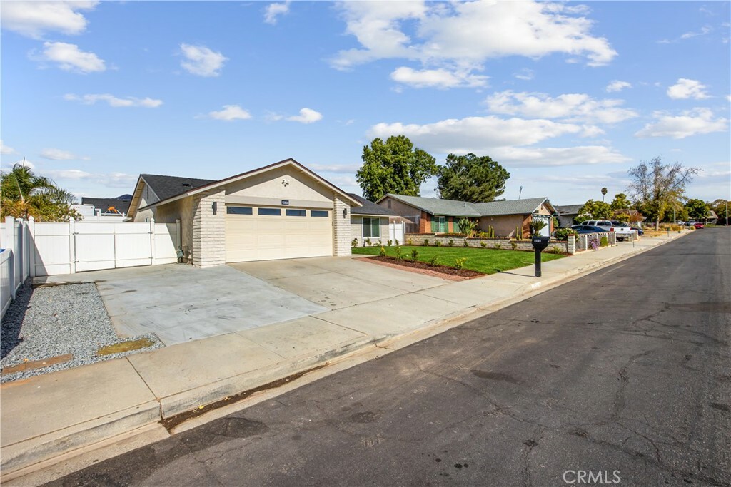 Property Photo:  25306 Judith Place  CA 92553 