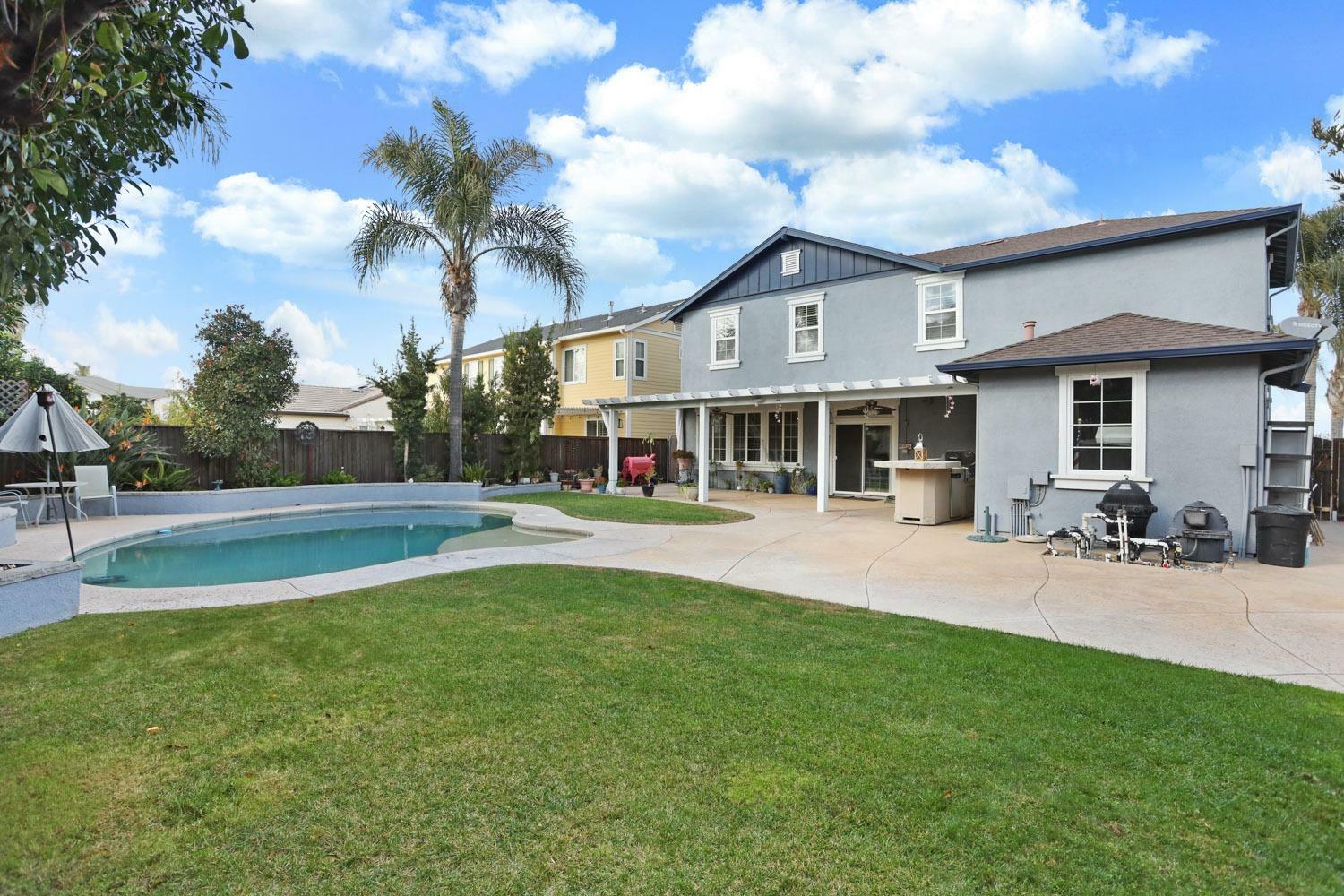 Property Photo:  1692 Biarritz Court  CA 95304 