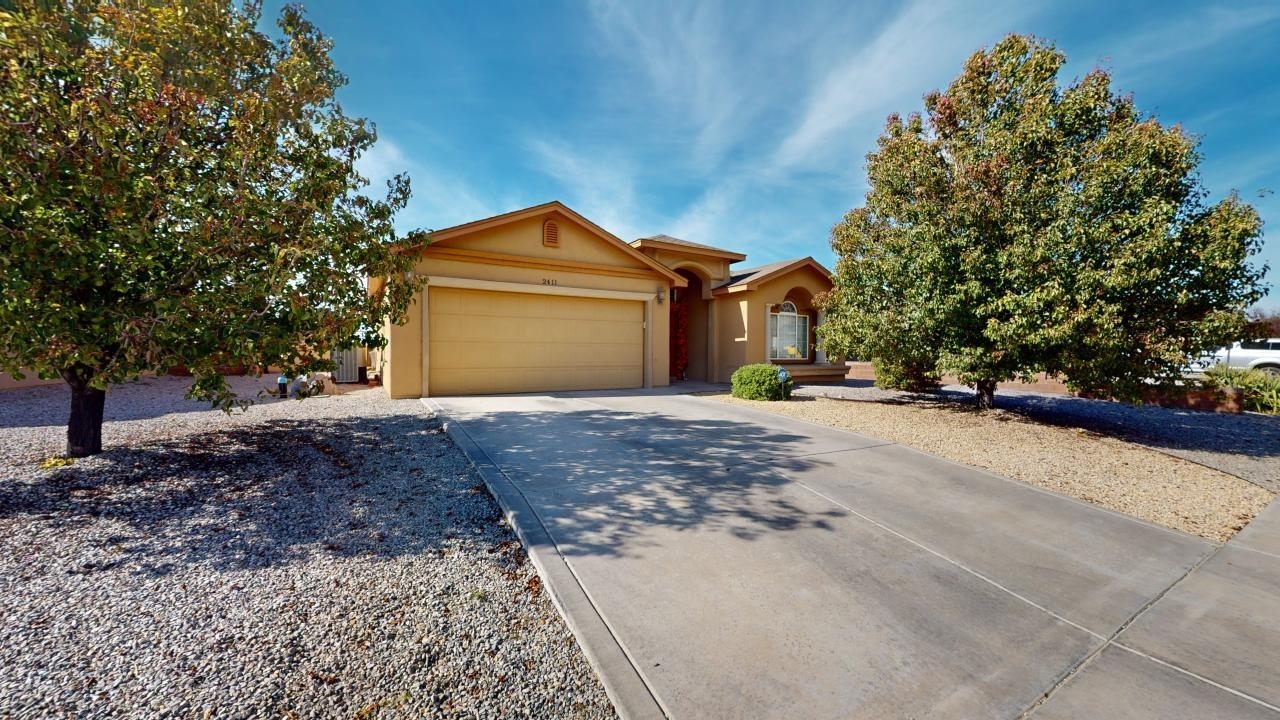 Property Photo:  2411 Wyatt Way  NM 88310 