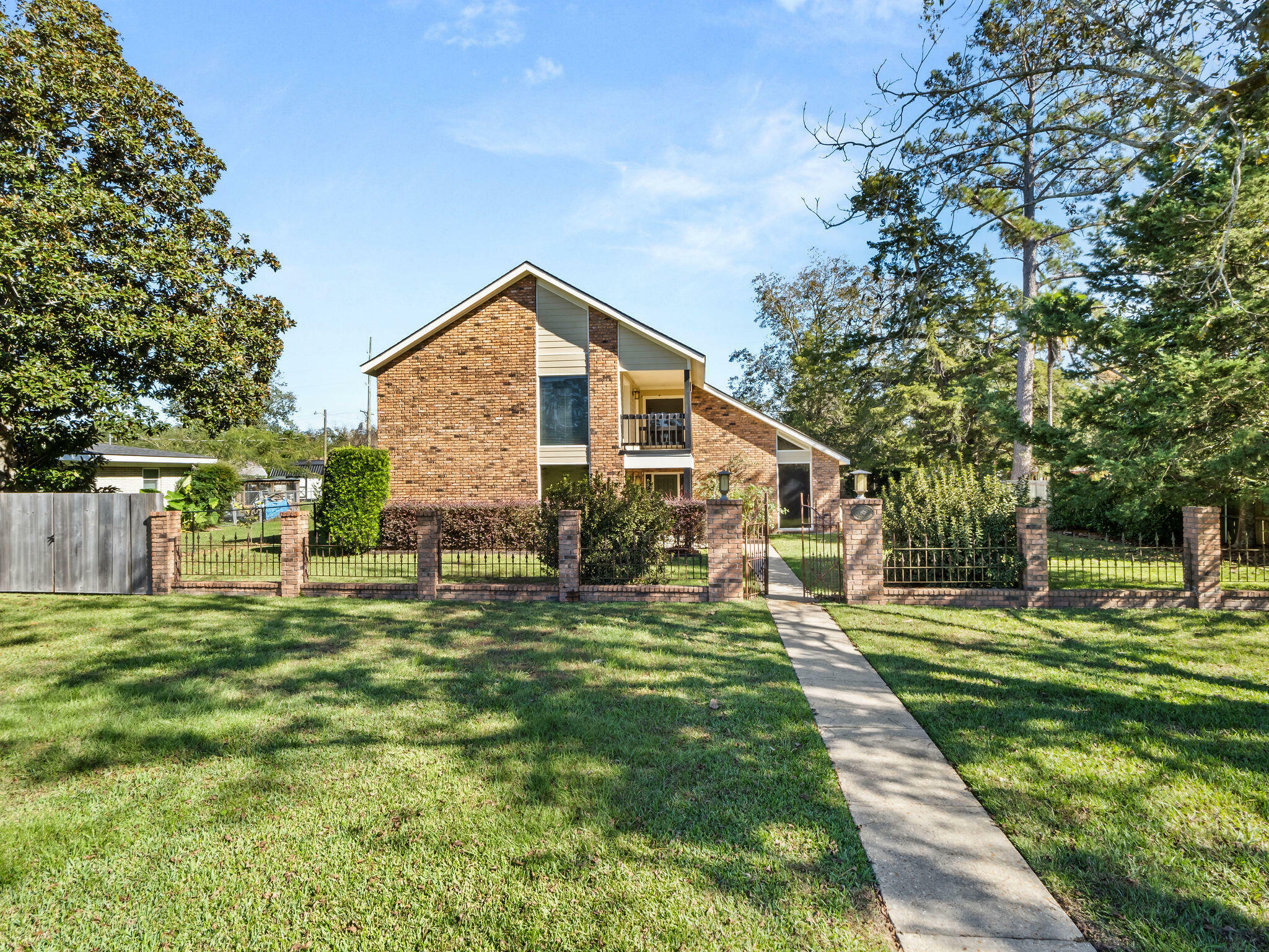 Property Photo: 312 Nolen St LA 70634