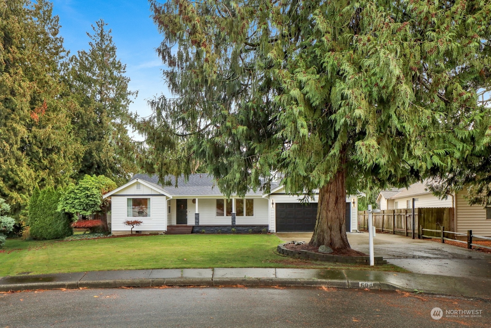 Property Photo:  604 N Forest Court  WA 98264 