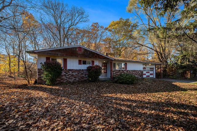 Property Photo:  2960 Spring Valley Court  MI 49126 