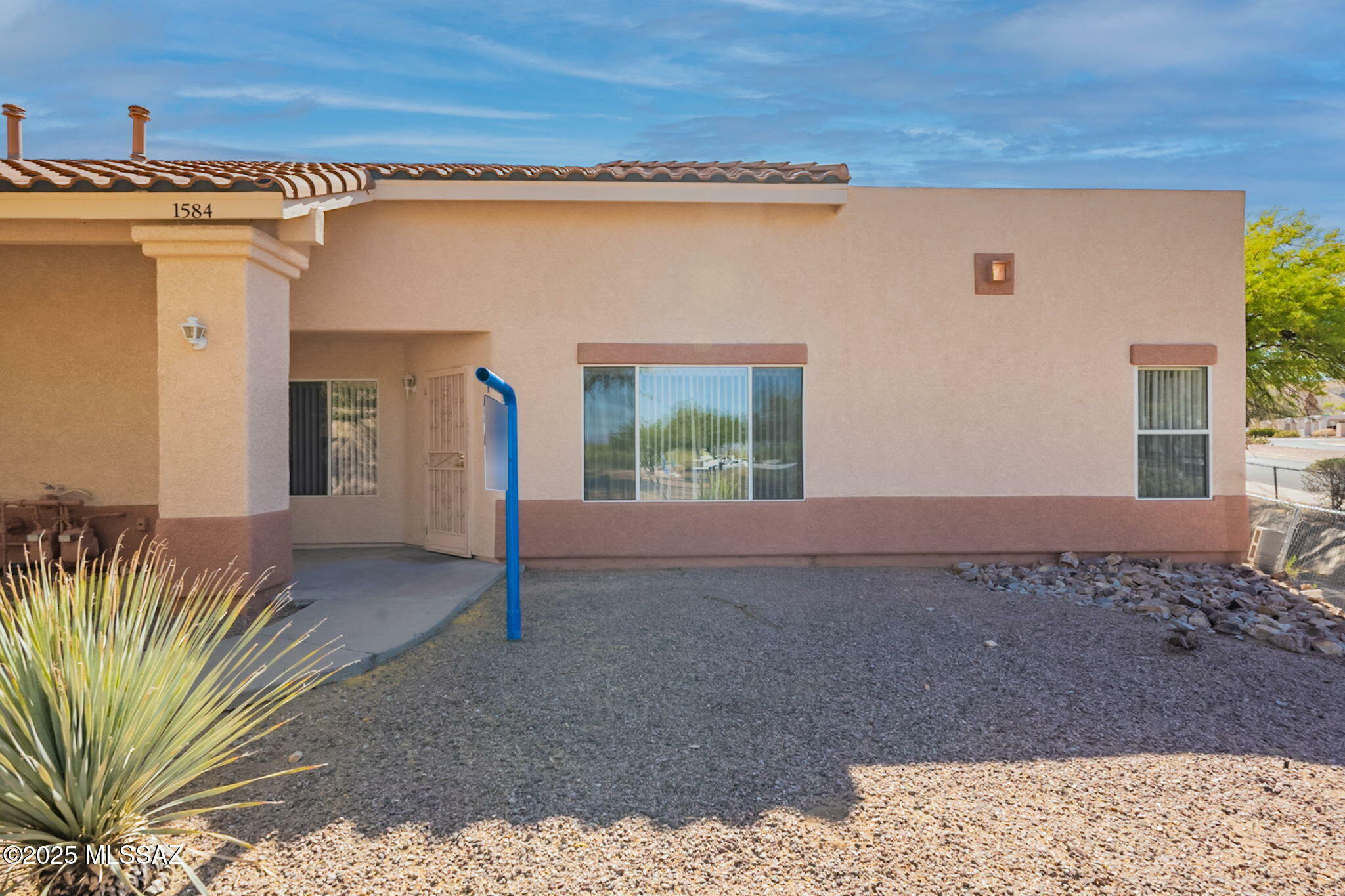 Property Photo: 1584 N Pso La Tinaja AZ 85614