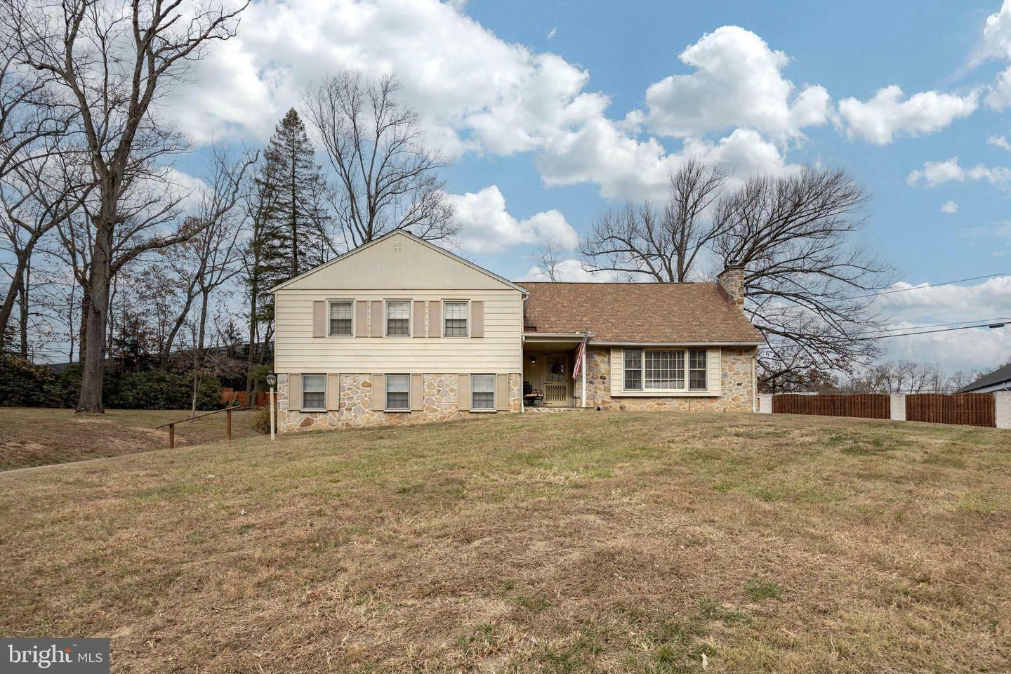 Property Photo:  404 Sylvan Lane  PA 19333 