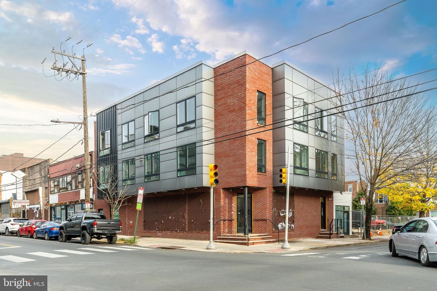 Property Photo: 2001 Frankford Avenue 5 PA 19125