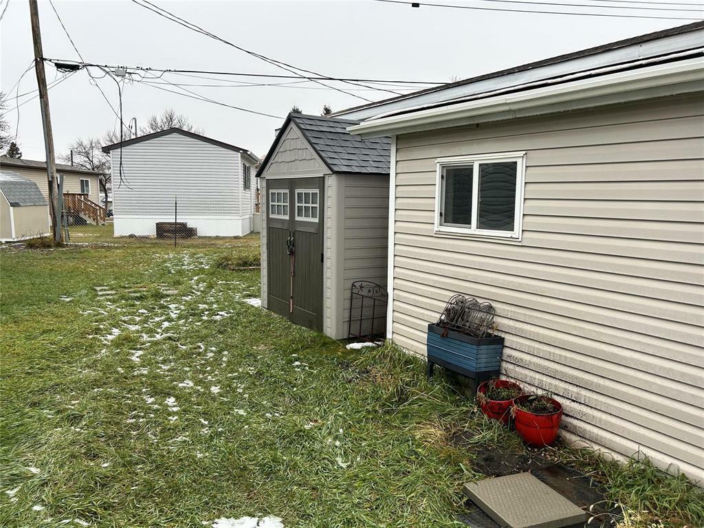 Property Photo:  28 Whiteswan Mobile Home Court  MB R7C 0A2 