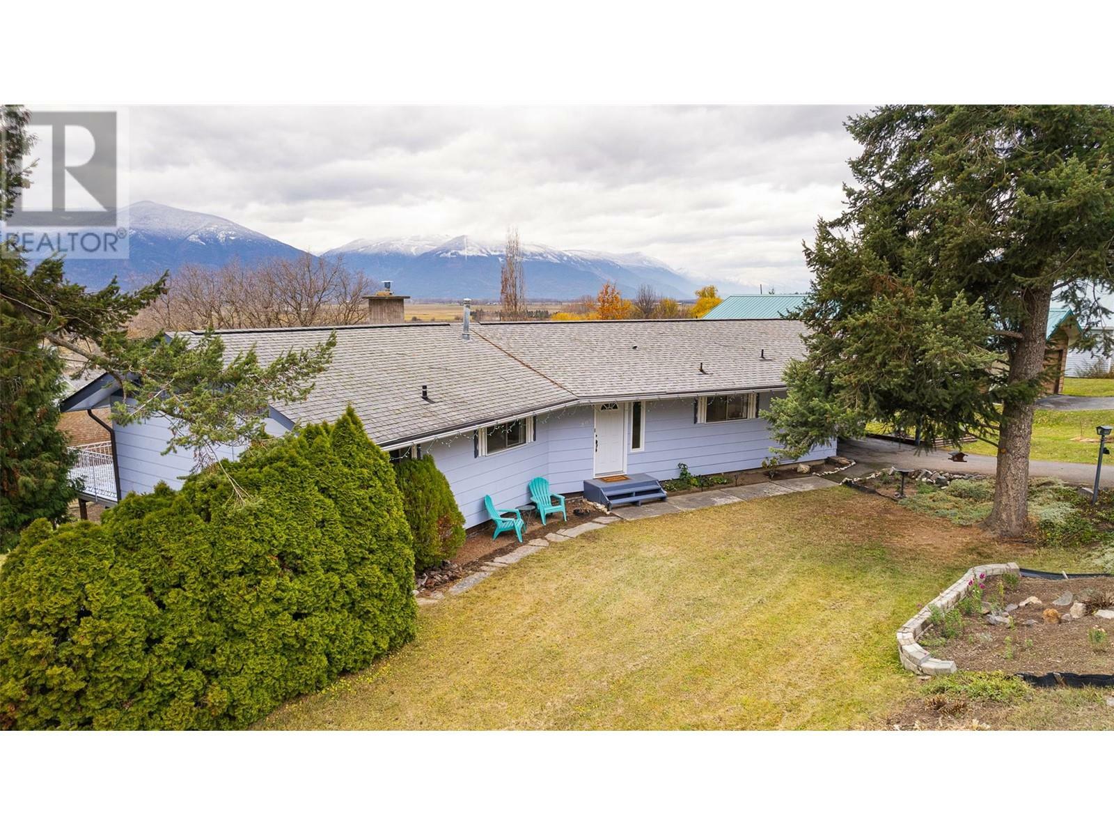 205 5th Avenue North  Creston BC V0B 1G3 photo