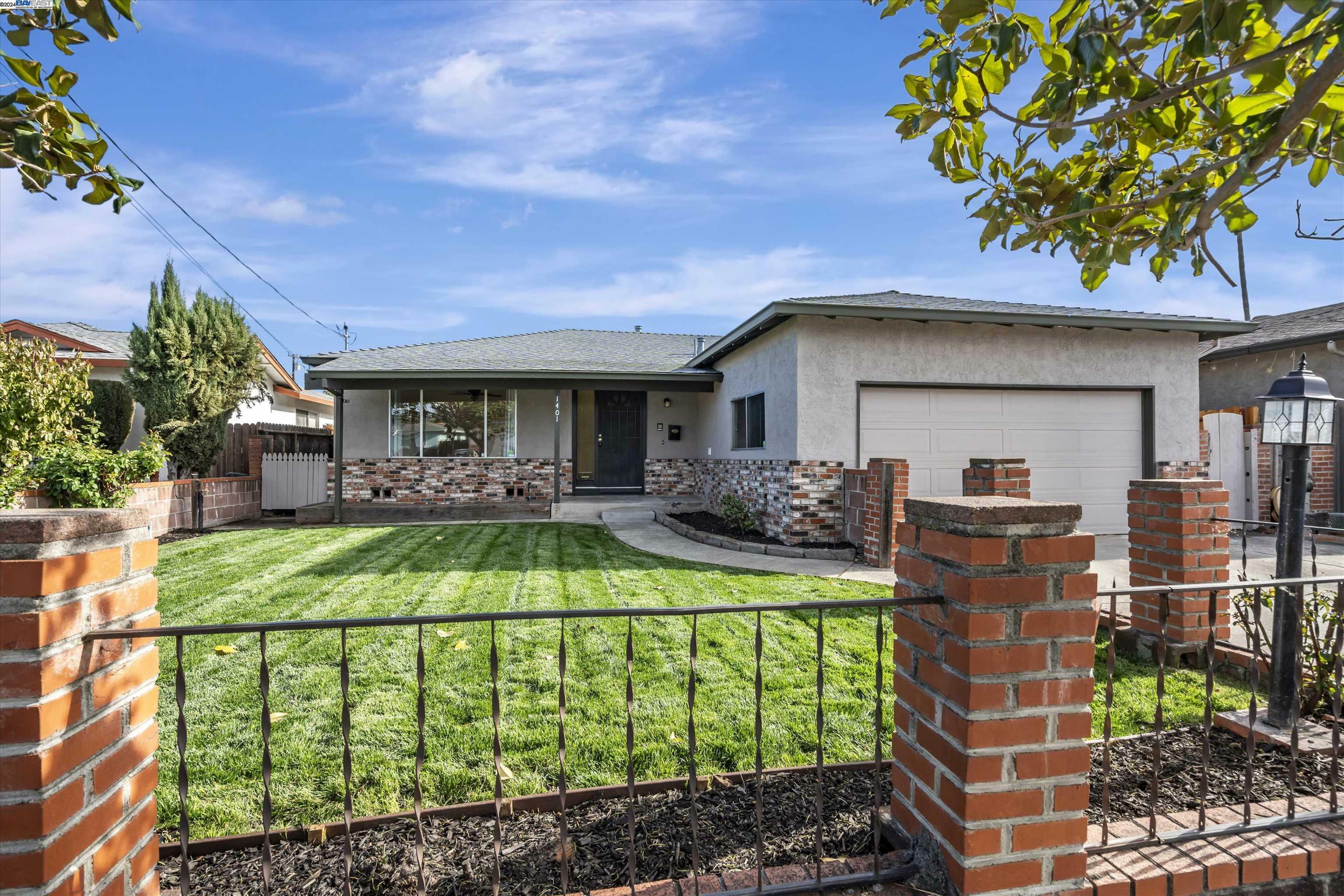 Property Photo:  1401 Poppy Way  CA 94509 