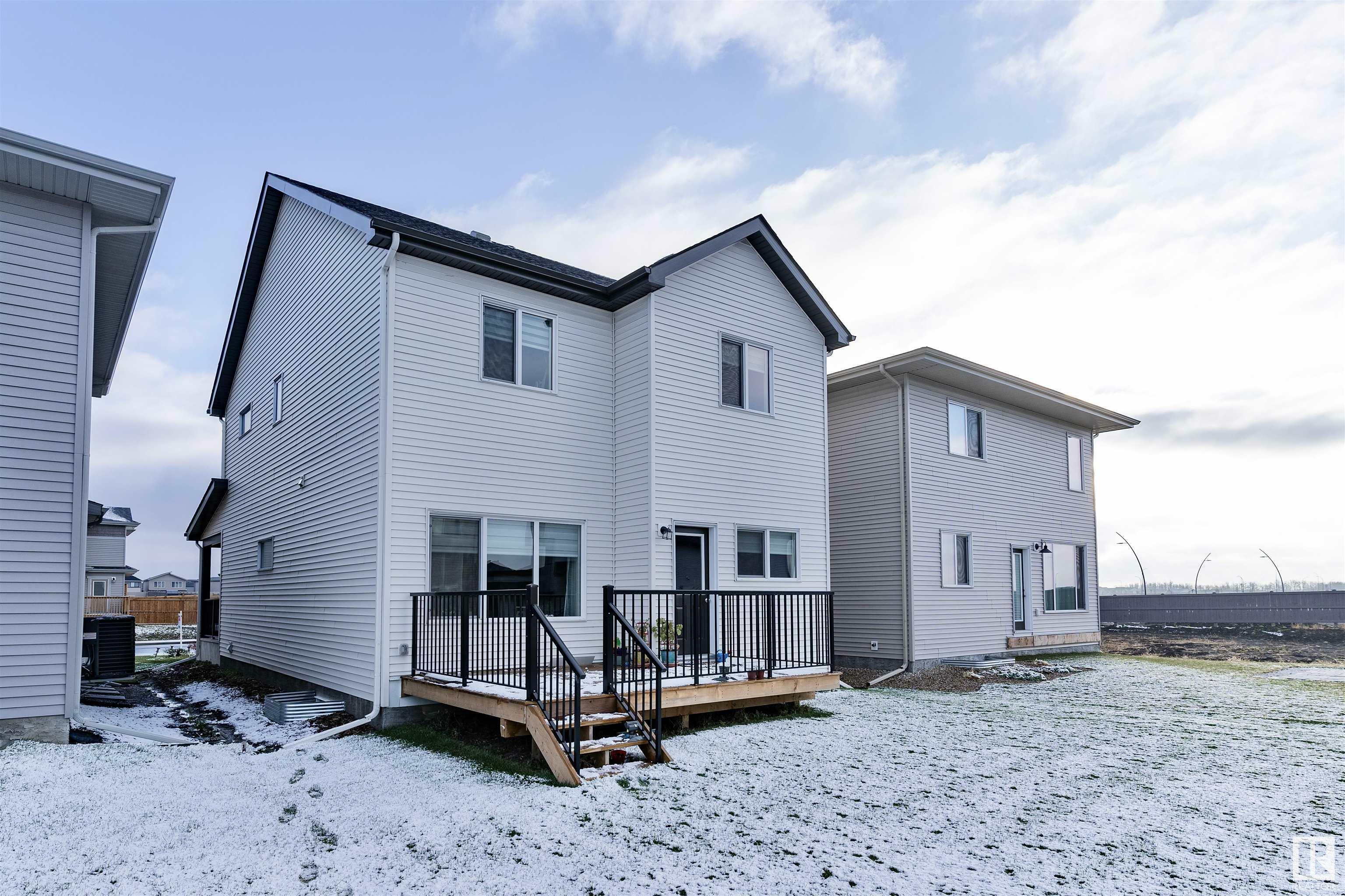 Property Photo:  19412 25 Avenue NW  AB T6M 1P5 