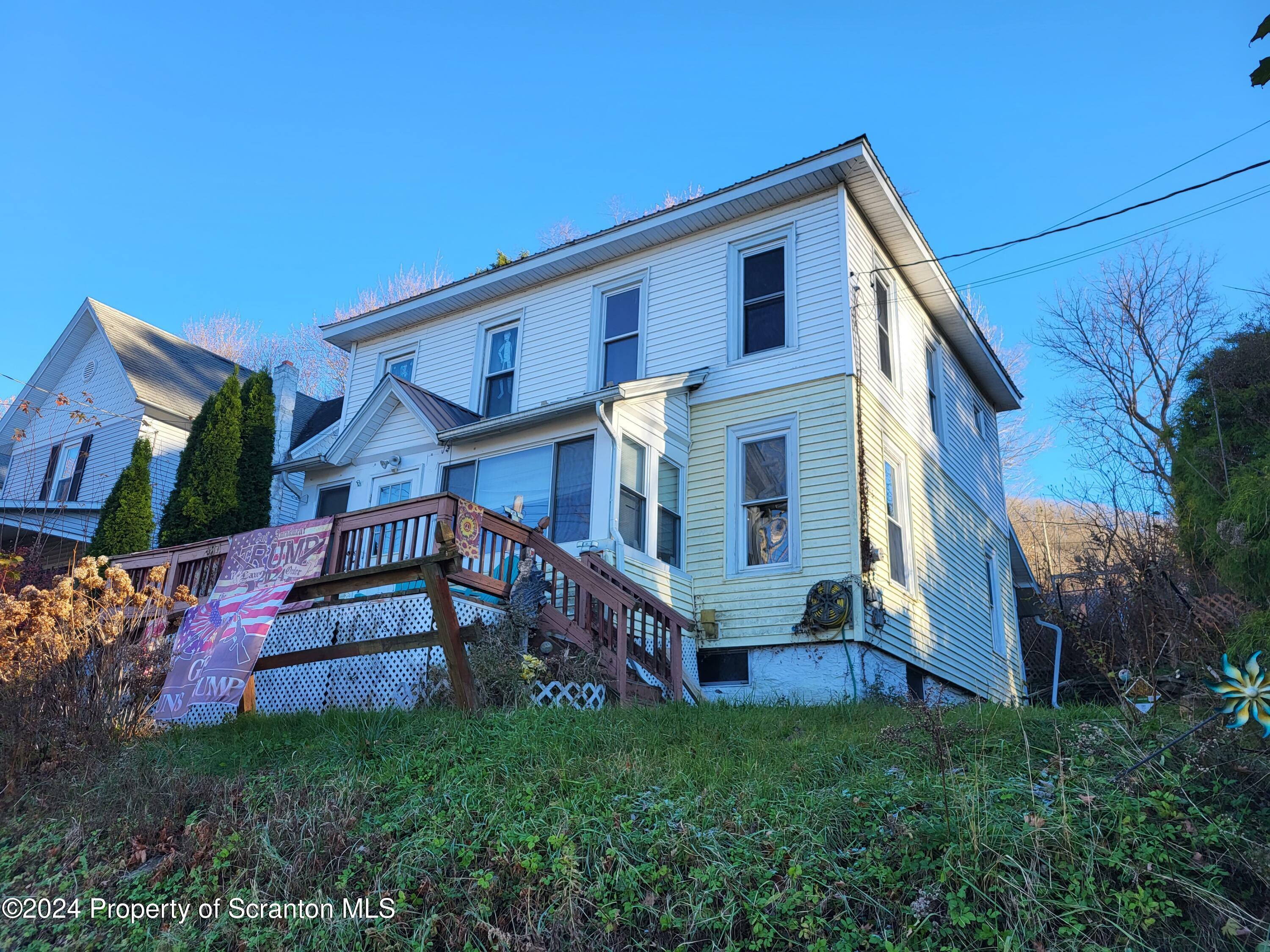 Property Photo:  84 Washington Street  PA 18847 