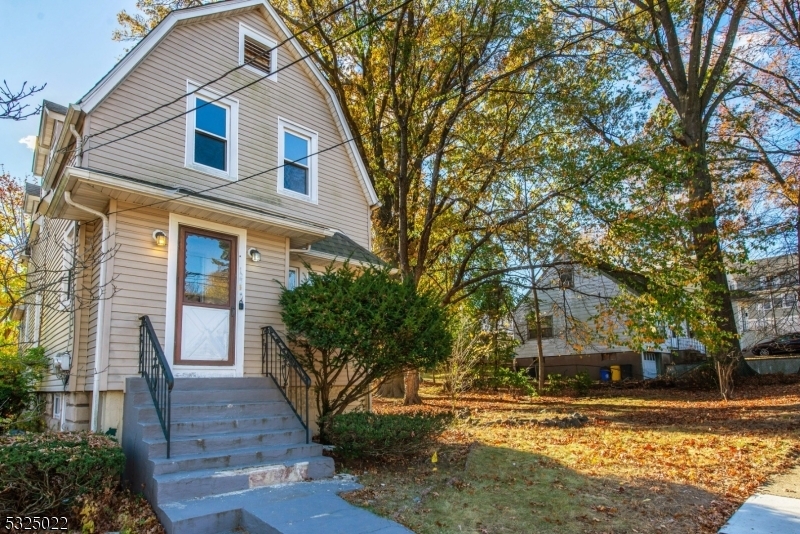 Property Photo:  122 Washington Pl  NJ 07666 